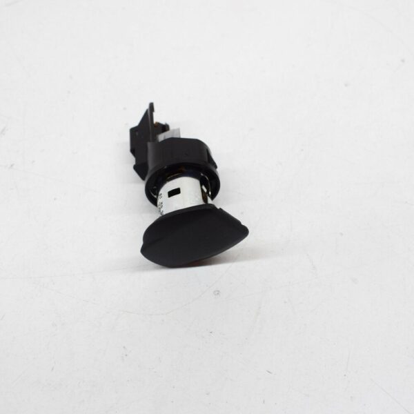 MERCEDES-BENZ E W213 Power Outlet 12 V Socket A0008205105 NEW ORIGINAL