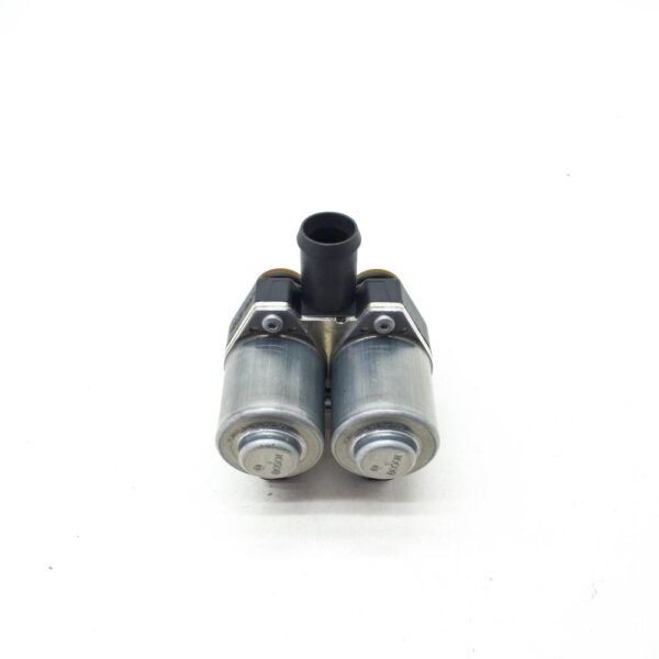 NEW MERCEDES-BENZ S W222 COOLANT HEATER CONTROL VALVE A0009820617 - Image 4