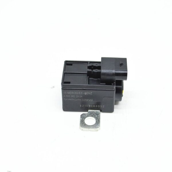 MERCEDES-BENZ A W177 Safety Battery Pyrotechnical Fuse A0009822904 NEW ORIGINAL - Image 4