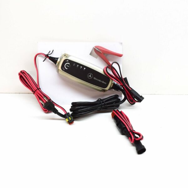 NEW MERCEDES-BENZ BATTERY CHARGER PULSE CONSERVATION USA VERSION A0009822921 - Image 4