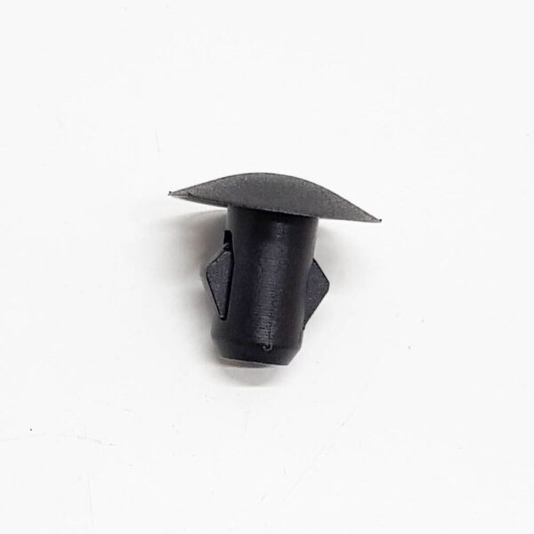 Mercedes-Benz C W204 Floor Cover Clip A0009914395, Original Part - Image 4