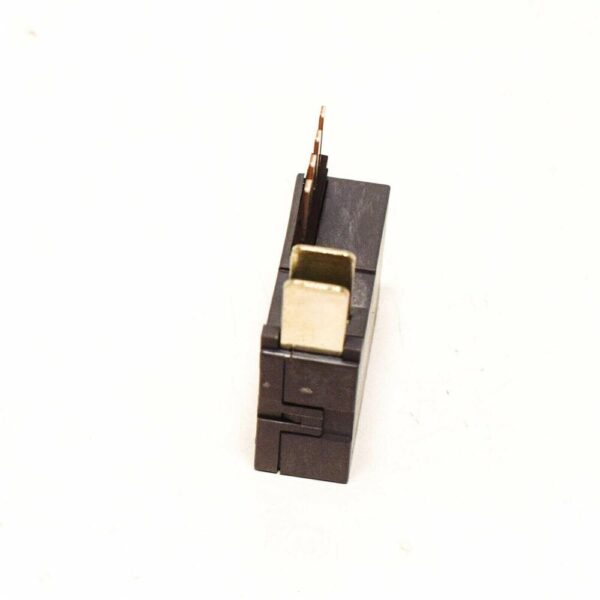 Mercedes-Benz GLA X156 Battery Relay A0035422819 NEW JANUARY