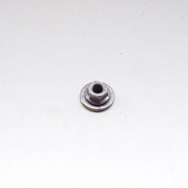 MERCEDES-BENZ SLC R172 POWER STEERING PUMP NUT A0059908150 NEW ORIGINAL - Image 4