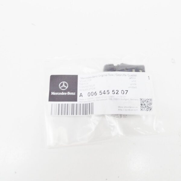 MERCEDES-BENZ SPRINTER W903 Rear Fog Lamp Switch A0065455207 NEW ORIGINAL