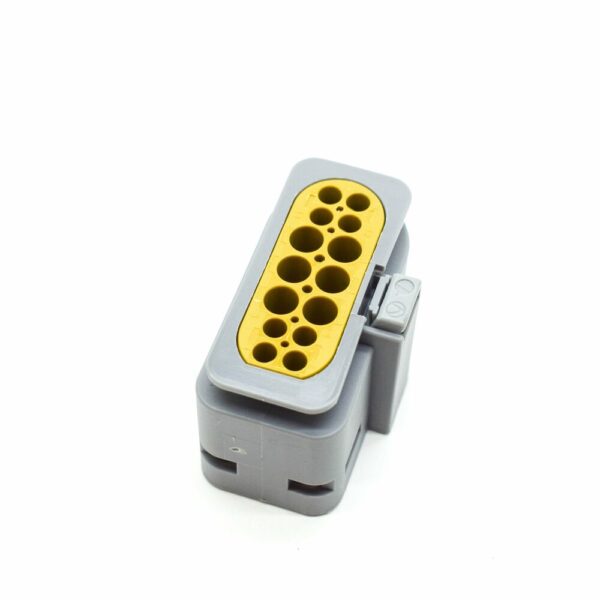 NEW MB E W213 FRONT HEADLIGHT CONNECTOR PLUG SOCKET A0525456026 - Image 4