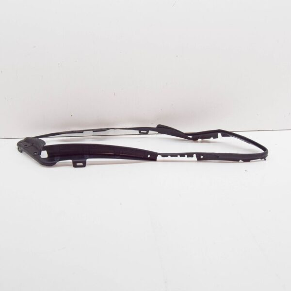 MERCEDES-BENZ CLA C117 Front Right Lamp Sealing Frame A1178260258 NEW ORIGINAL - Image 4