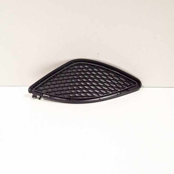 Mercedes-Benz CLA Coupe C117 Radiator Grille Front Right A1178850422 New - Image 4