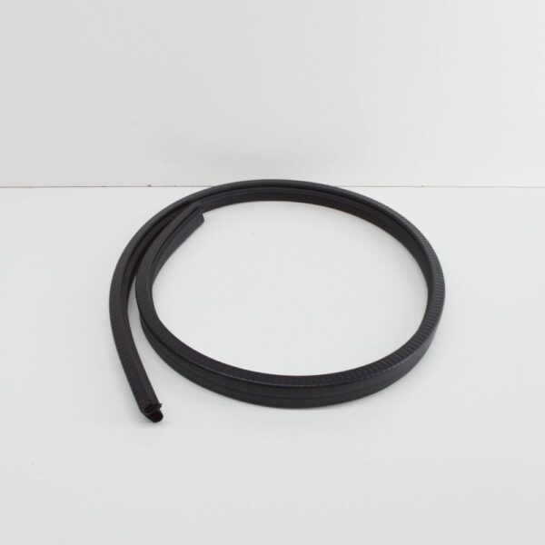 NEW MERCEDES-BENZ CLA C117 BONNET HOOD RUBBER SEAL A1178870098 2016 ORIGINAL - Image 4