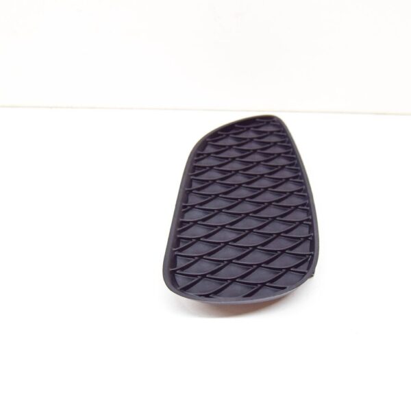 A1568853422