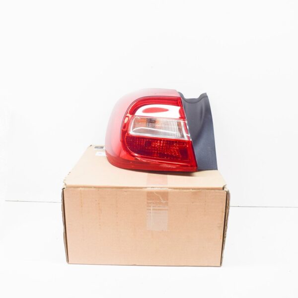 A1569060758