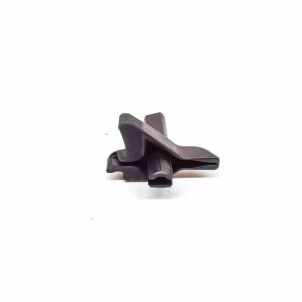 NEW GENUINE OEM A16481201019051 A1648120101 NEW MB W164 HAT PAD PIN A16481201019051 LEFT LOCK ORIGINAL