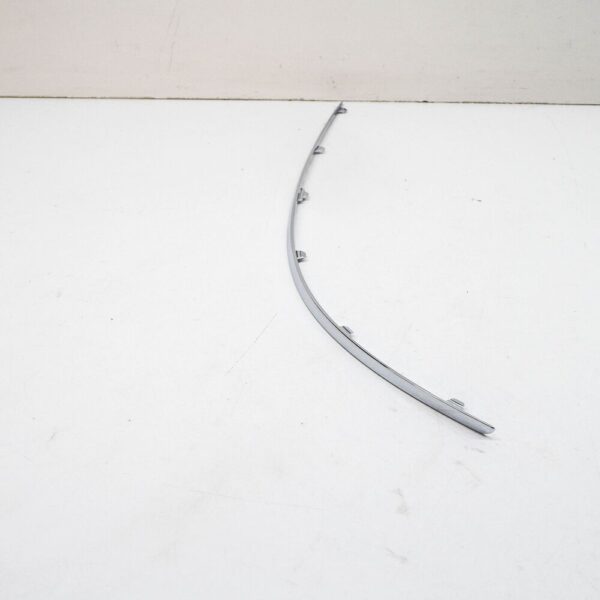 Mercedes-Benz B W245 front bumper right molding A1698851474 NEW - Image 5