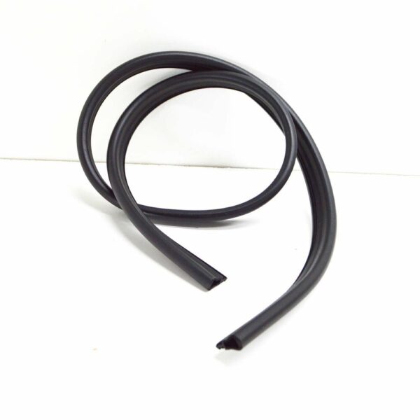 NEW MERCEDES BENZ SLK R170 FRONT WIND RUN RUBBER SEAL A1708310098 ORIGINAL - Image 4