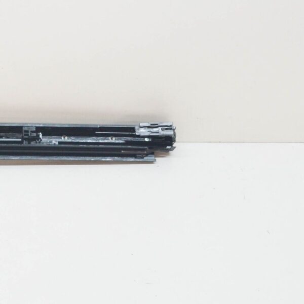 NEW MERCEDES-BENZ A W176 RIGHT SLIDING ROOF MECHANICS A1767801800 ORIGINAL - Image 4