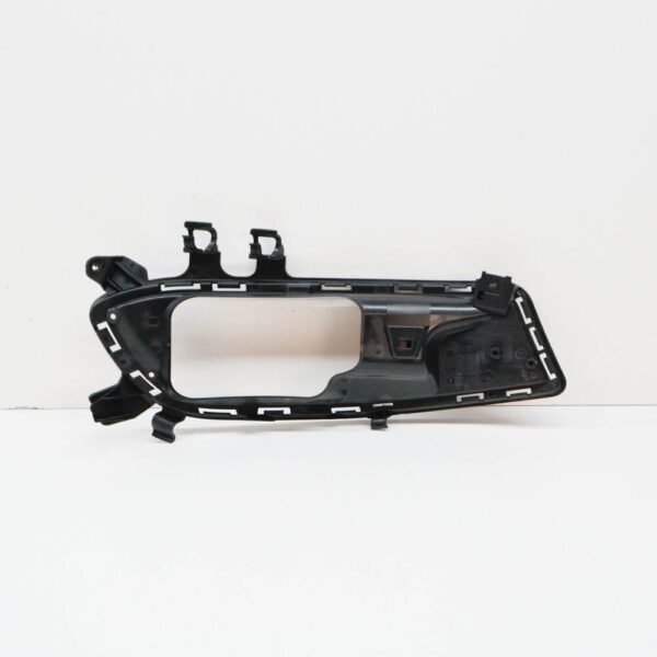 NEW MERCEDES-BENZ A-CLASS W176 FRONT RIGHT BUMPER TRIM A1768850063 ORIGINAL - Image 4
