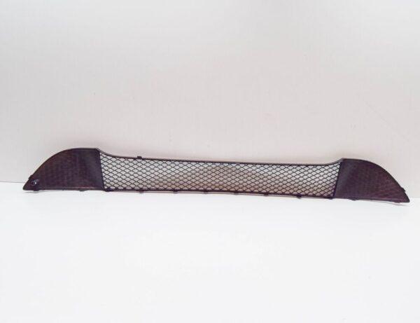 MERCEDES BENZ A W176 Front Bumper Central Grille A1768853322 NEW ORIGINAL - Image 4