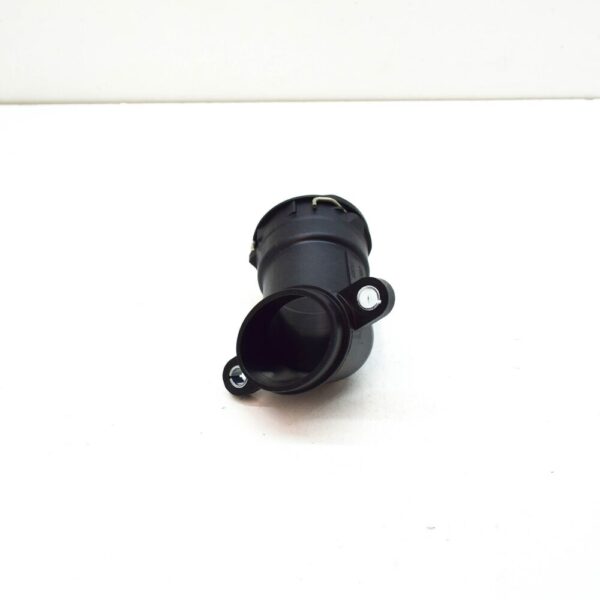 NEW MERCEDES-BENZ A W177 COOLANT OUTLET CONNECTION A1772003700 - Image 4