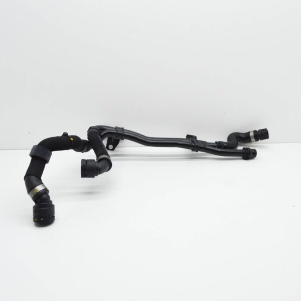 NEW MB CLA COUPE C118 RIGHT SIDE WATER RADIATOR HOSE A1775017501 ORIGINAL - Image 4