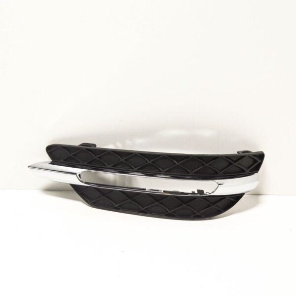 MERCEDES-BENZ C W204 FRONT RIGHT GRILL A2048803324 2014 3141913 - Image 4
