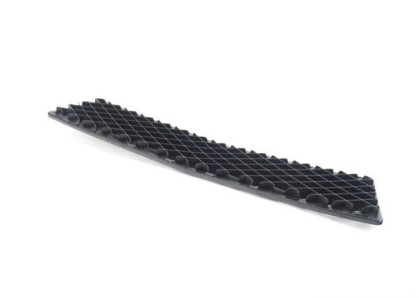 Mercedes X204 GLK CLASS NON LCI FRONT BUMPER BOTTOM GRILLE BLACK ORIGI - Image 5