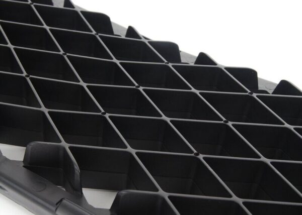 Mercedes X204 GLK CLASS NON LCI FRONT BUMPER BOTTOM GRILLE BLACK ORIGI