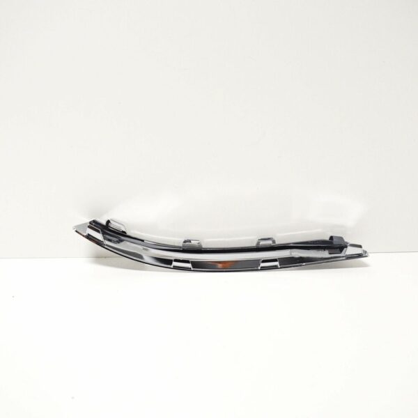 NEW MERCEDES BENZ C W204 C63 AMG RIGHT DRL CHROME TRIM A2048853274 ORIGINAL - Image 4