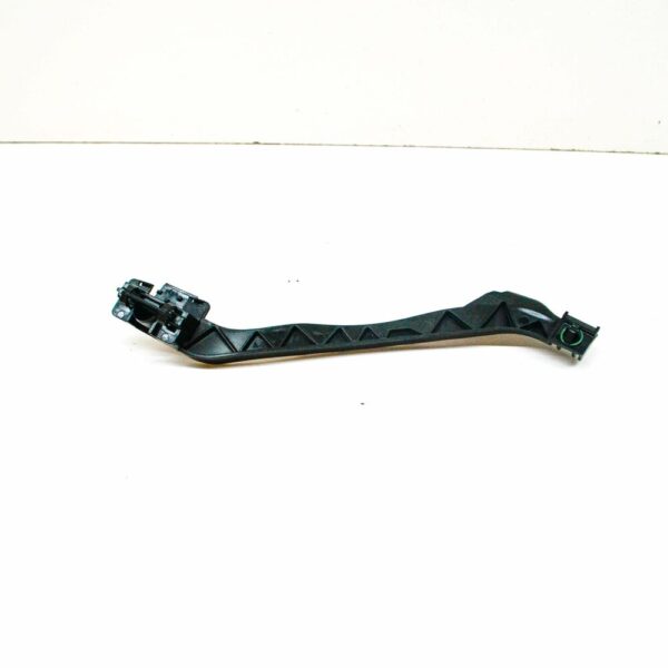 Right NEW MERCEDES-BENZ C C205 RIGHT ROCKER MOLDING PANEL BRACKET A2056984000 ORIGINAL