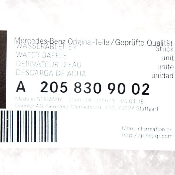 Mercedes-Benz C W205 2.0i water guide plate front right A2058309002