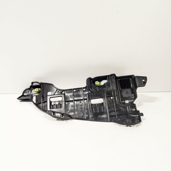 NEW MERCEDES BENZ C W205 REAR BUMPER LEFT BRACKET A2058851714 ORIGINAL - Image 4