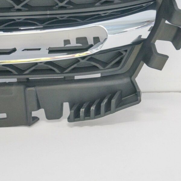 New ORIGINAL MERCEDES BENZ E Class W207 AMG Front Bumper Lower Grill O/S Right - Image 4