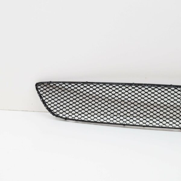 New ORIGINAL Mercedes Benz E W211 Front Bumper Lower Mesh Grille A2118851153 - Image 4