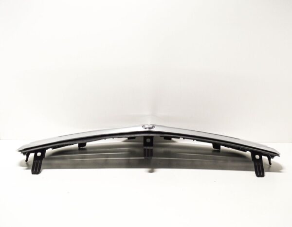 Mercedes-Benz E-Class W212 Radiator Grille Chrome A2128801983 New Original - Image 5