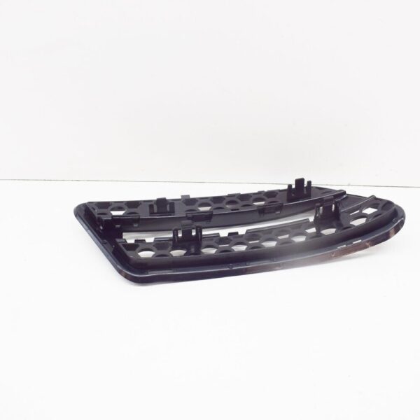 Mercedes-Benz E-Class W212 front bumper right radiator grille A2128851853 new - Image 5