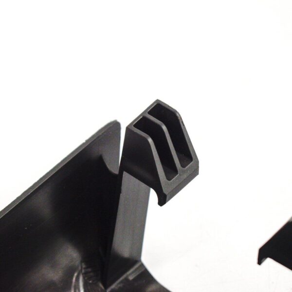 NEW MERCEDES BENZ E CLASS W213 REAR RIGHT CONTROL ARM COVER A2133520800 ORIGINAL - Image 4