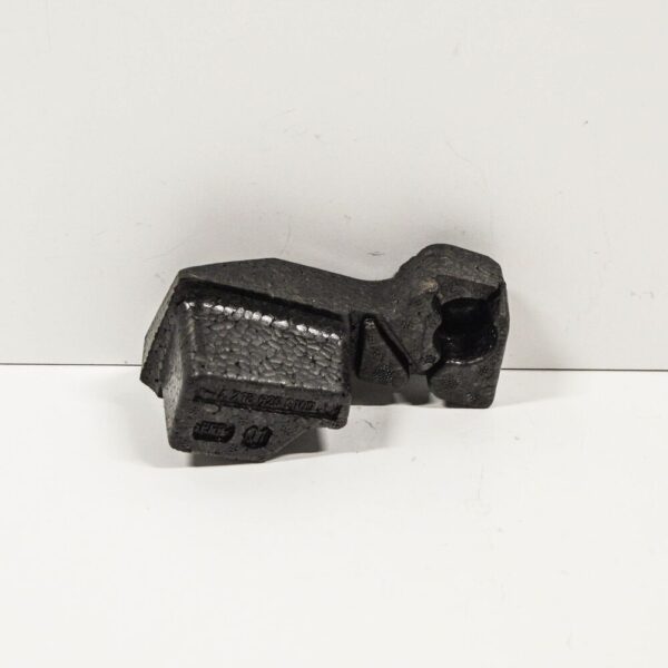 NEW MB CLS C218 RADIATOR SUPPORT LEFT INSULATION A2186260100 ORIGINAL - Image 4