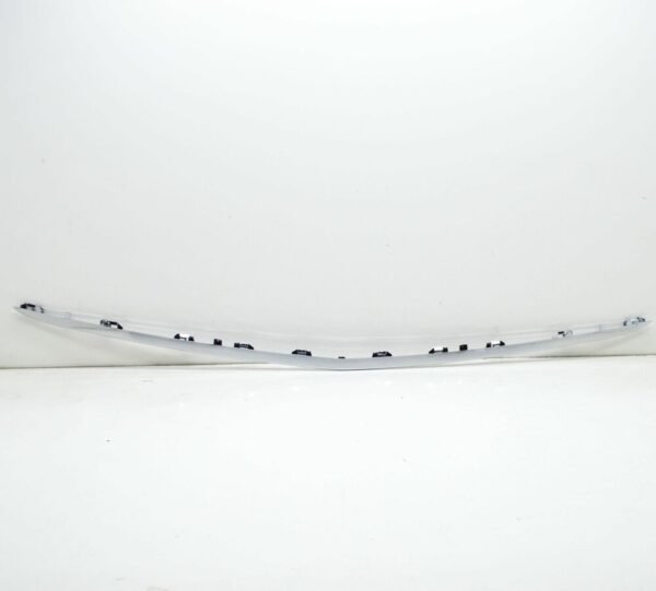 NEW MERCEDES-BENZ CLS C218 FRONT BUMPER CENTER MOLDING A2188851374 - Image 4