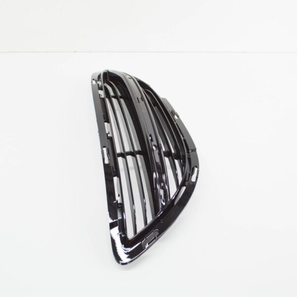 NEW MERCEDES-BENZ S-CLASS W222 FRONT BUMPER LEFT GRILLE A2228850224 ORIGINAL - Image 4