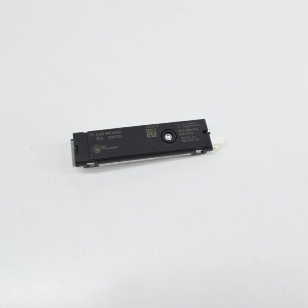 NEW MERCEDES-BENZ ML W166 REAR TOP RIGHT ANTENNA AMPLIFIER A2229056004 ORIGINAL - Image 4
