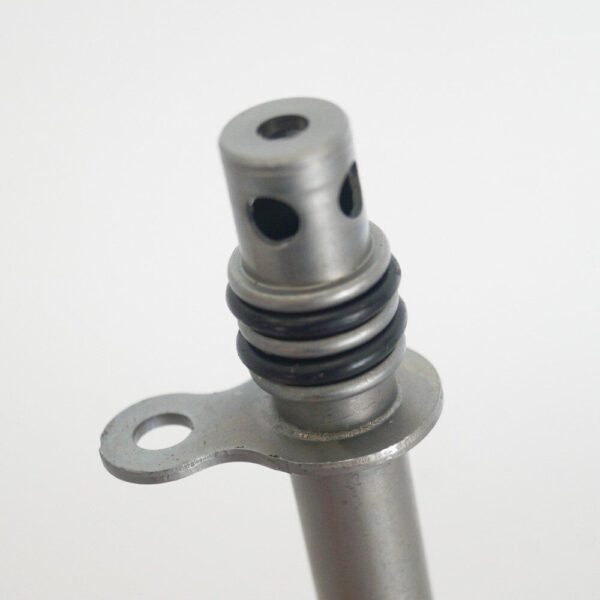 NEW MERCEDES-BENZ B-CLASS W246 OIL FILLER PIPE A2463700384 2012 ORIGINAL - Image 4