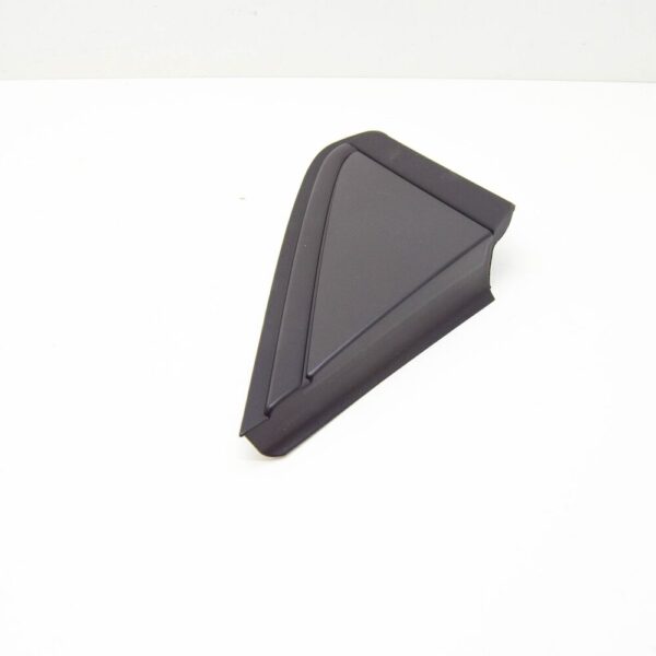 NEW MERCEDES-BENZ B W246 RIGHT WINDOW TRIANGLE TRIM A2466901687 ORIGINAL - Image 4