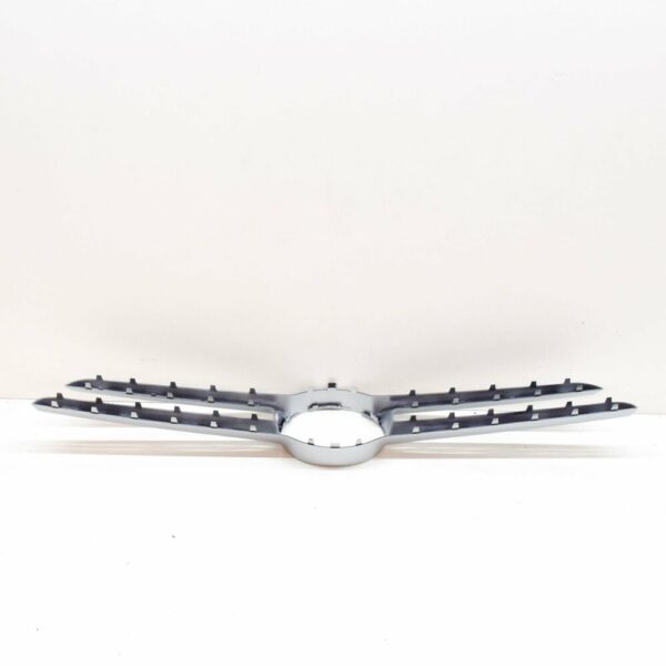 NEW MERCEDES-BENZ B W246 RADIATOR GRILLE ORNAMENTAL MOLDING A2468880173 ORIGINAL - Image 4