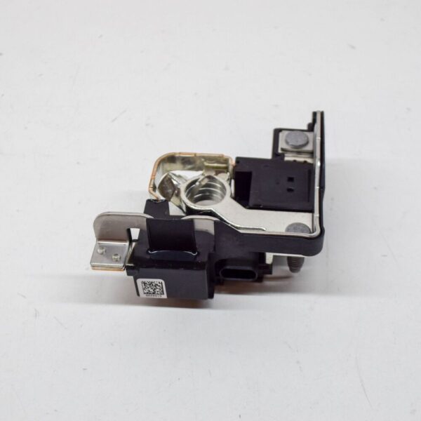 MERCEDES-BENZ E W213 Plus Battery Cable Junkction Block A2469068601 NEW ORIGINAL