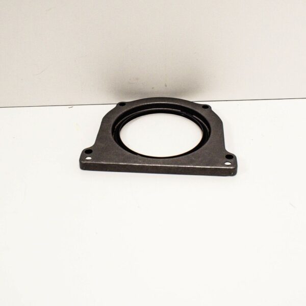 NEW MERCEDES BENZ X253 ENGINE CRANKSHAFT SEAL COVER A2700100068 ORIGINAL - Image 4
