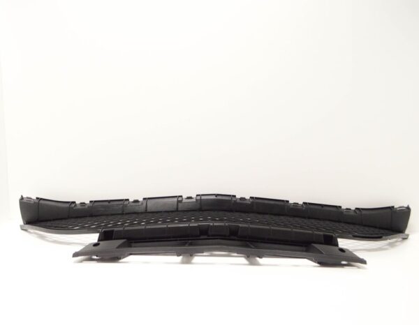 NEW MERCEDES-BENZ GLE COUPE C292 FRONT BUMPER GRILLE A2928853122 ORIGINAL - Image 4