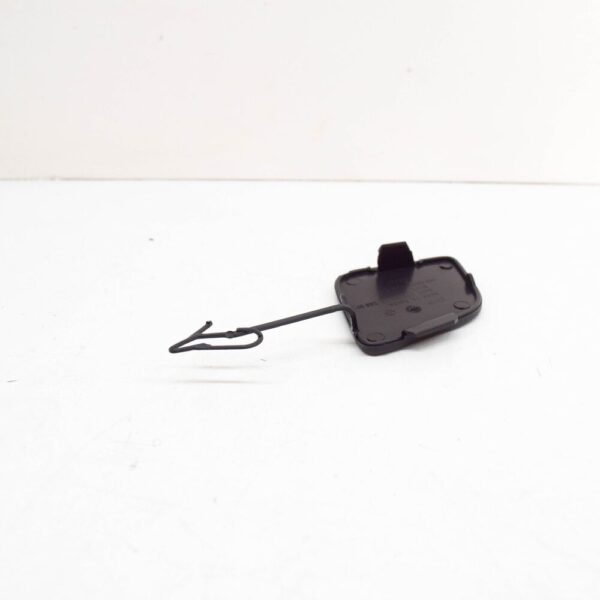 NEW MB VITO W447 FRONT BUMPER TOWING EYE COVER A44788503239B51 ORIGINAL - Image 4