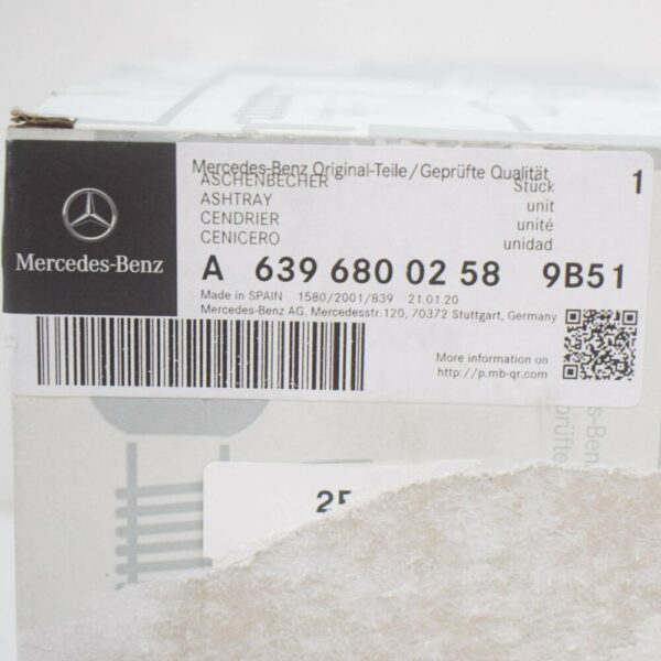 NEW MB VITO W639 FRONT ASHTRAY DRINK HOLDER LHD A63968002589B51