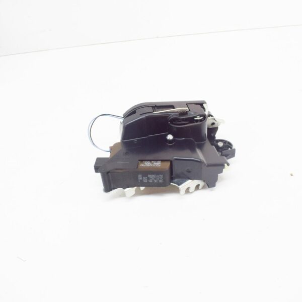 NEW MERCEDES-BENZ VITO W639 FRONT RIGHT DOOR LOCK RHD A6397200800 ORIGINAL - Image 4