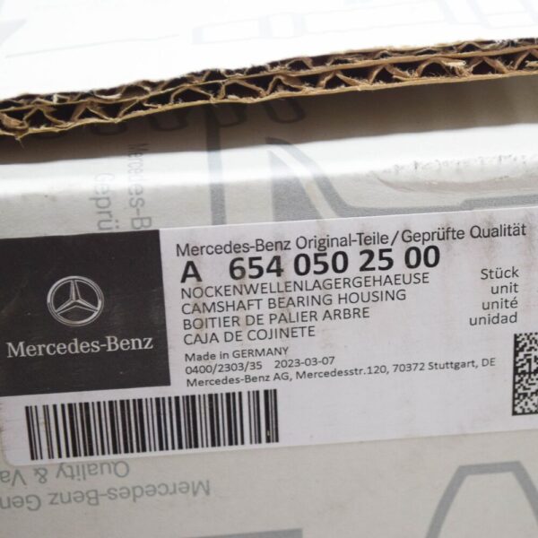 MERCEDES-BENZ E W213 Camshaft Valve Cover A6540502500 NEW ORIGINAL
