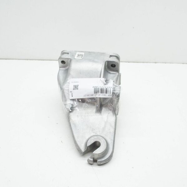 NEW MERCEDES-BENZ A W177 ENGINE BRACKET RIGHT SIDE A6542231000 - Image 4