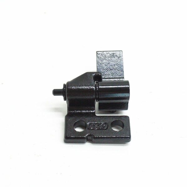 NEW MB SPRINTER 903 FRONT RIGHT DOOR BOTTOM HINGE A9017200837 OEM - Image 4